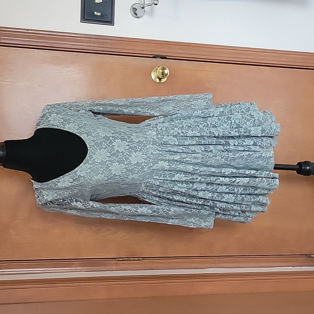 Rewind long sleeve green lace dress